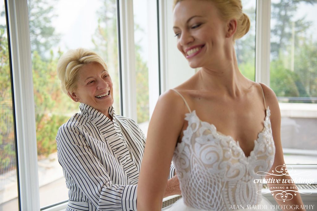 Bride Getting Ready, Banff Springs Wedding, Banff Wedding Planner, Creative Weddings Planning & Design, Banff Bride, Mountain Bride, Mountain Wedding, Destination Wedding, Banff Wedding Planner, Wedding Planner in Banff, Alan Maudie Photography, Bride and mother, Hayley Paige gown, wedding gown, bridal gown